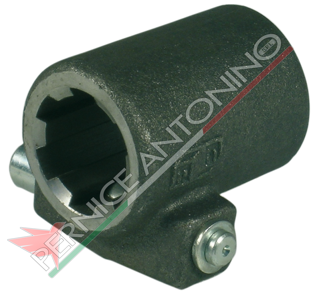 Splined coupling with button